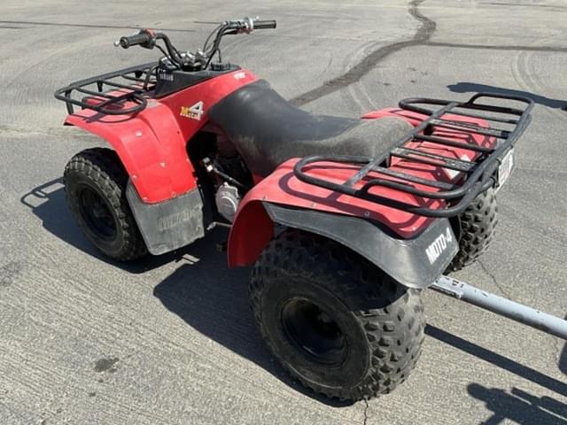 Image of Yamaha Moto 4 equipment image 3