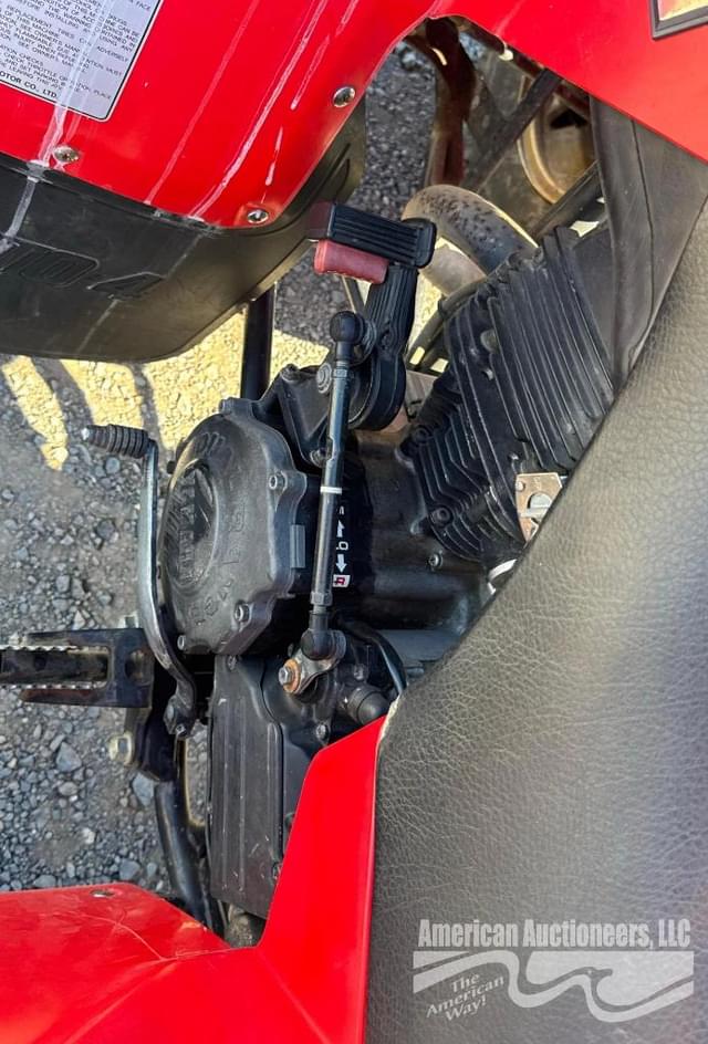 Image of Yamaha Moto 4 equipment image 4