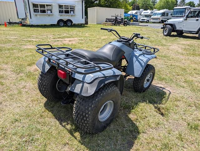 Image of Yamaha 250 equipment image 4