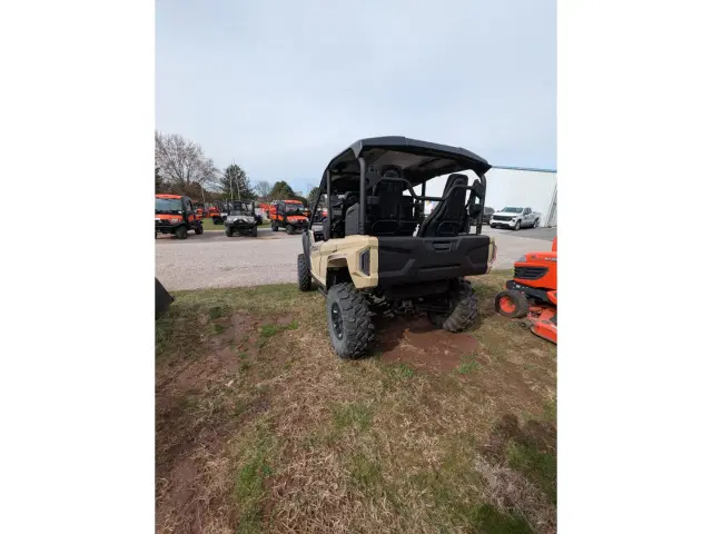 Image of Yamaha Wolverine X4 equipment image 2