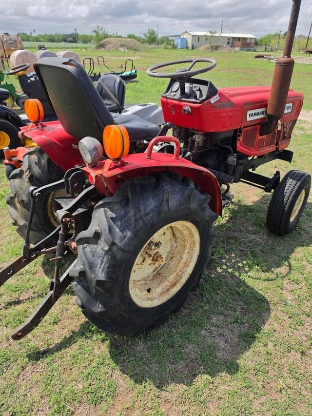 Image of Yanmar YM186 equipment image 3