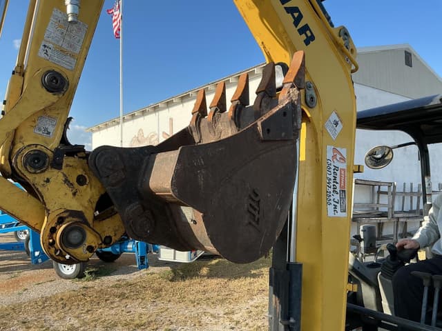 Image of Yanmar VIO35 equipment image 4