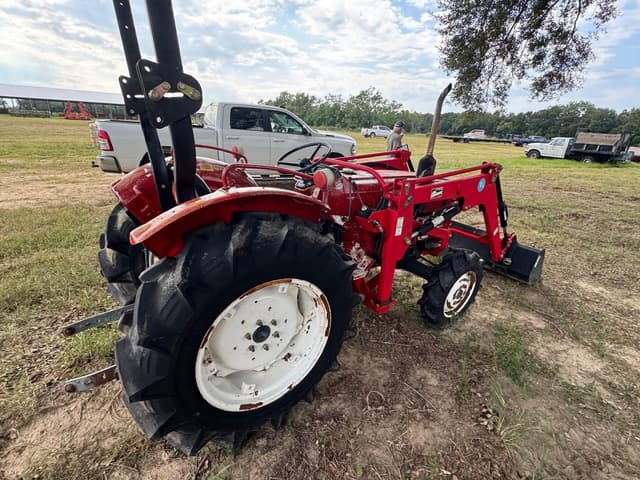 Image of Yanmar YM2820 equipment image 4