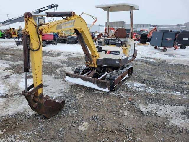 Image of Yanmar B22 equipment image 1