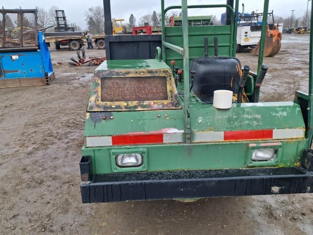 Image of Yanmar C20R equipment image 1