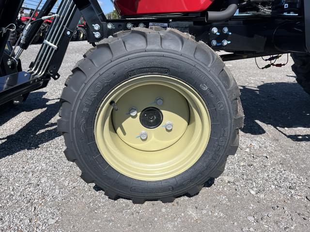 Image of Yanmar SA425 equipment image 4