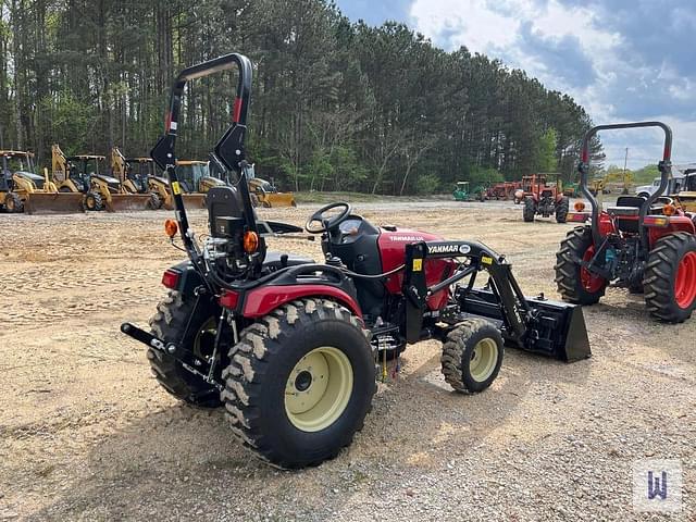 Image of Yanmar SA425 equipment image 4
