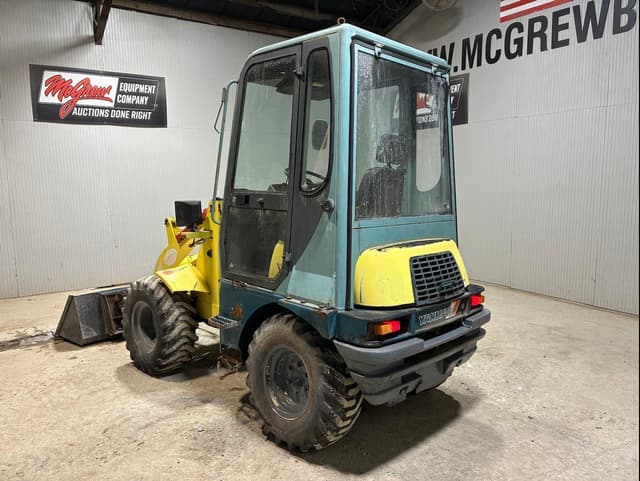 Image of Yanmar V3-3 equipment image 2