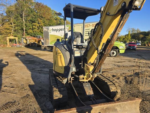 Image of Yanmar Vio35-6A equipment image 4