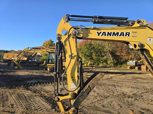 Image of Yanmar Vio35-6A equipment image 2