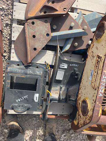 Image of Yanmar VI045 equipment image 3