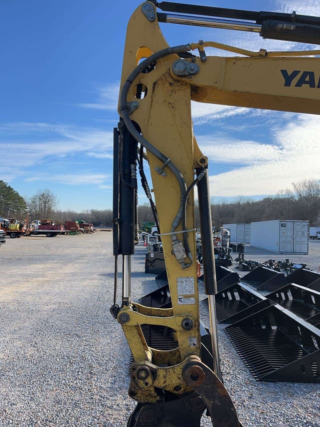 Image of Yanmar VIO55-6A equipment image 2