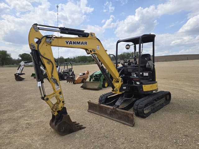 Image of Yanmar VI035 equipment image 2