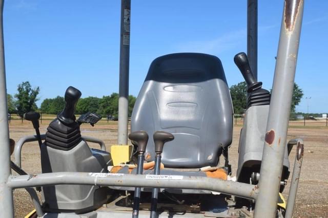 Image of Yanmar VIO17 equipment image 3