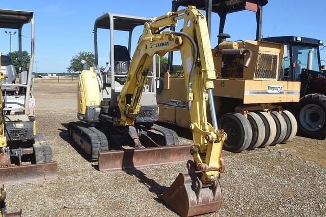 Image of Yanmar VIO27 equipment image 2
