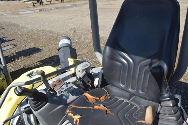Image of Yanmar VIO27 equipment image 3