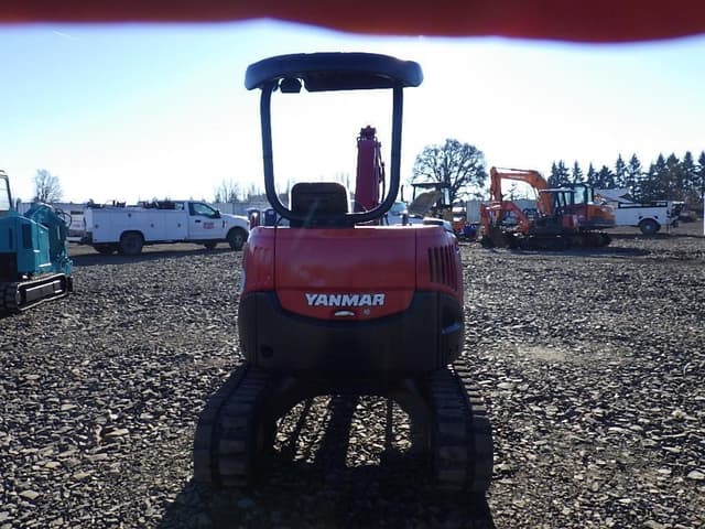 Image of Yanmar VIO35-2 equipment image 4