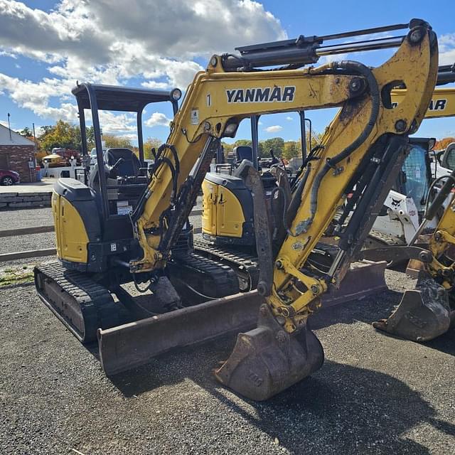 Image of Yanmar Vio35-6A equipment image 1