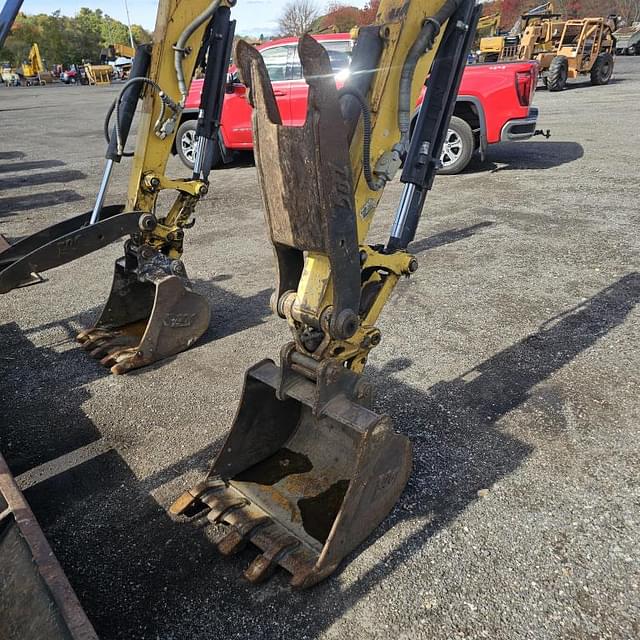 Image of Yanmar Vio35-6A equipment image 4