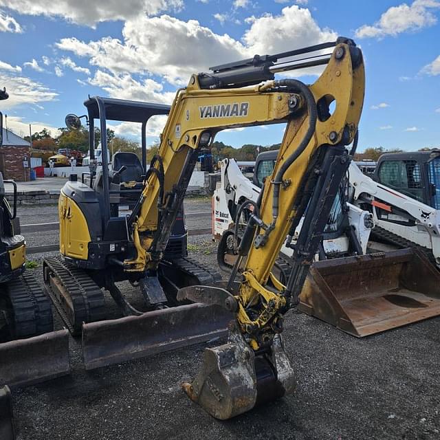 Image of Yanmar Vio35-6A equipment image 1