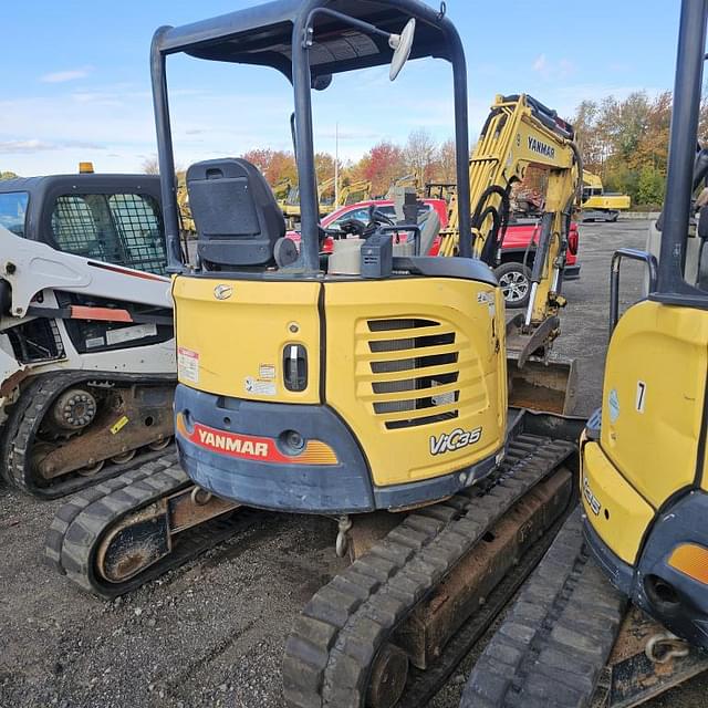 Image of Yanmar Vio35-6A equipment image 3