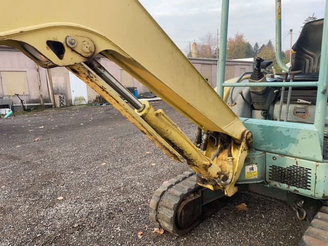 Image of Yanmar VI035 equipment image 4