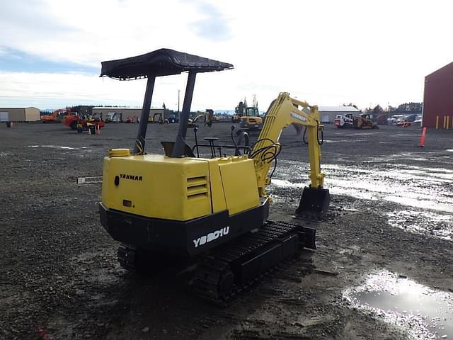 Image of Yanmar YB201U equipment image 3