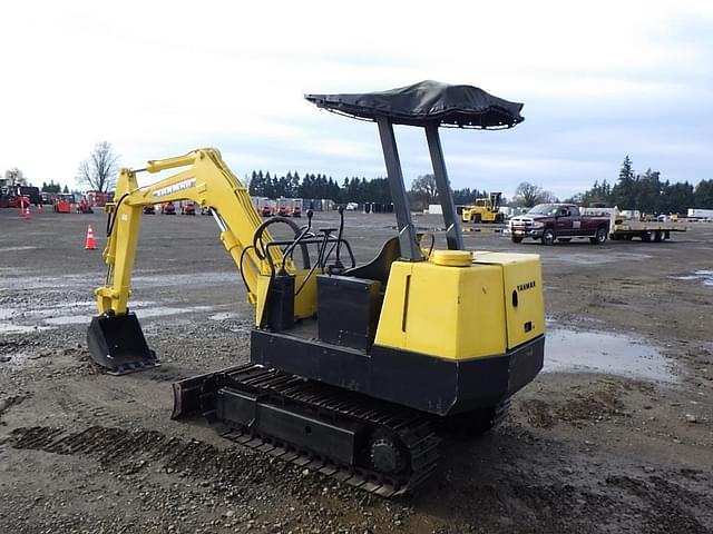 Image of Yanmar YB201U equipment image 4