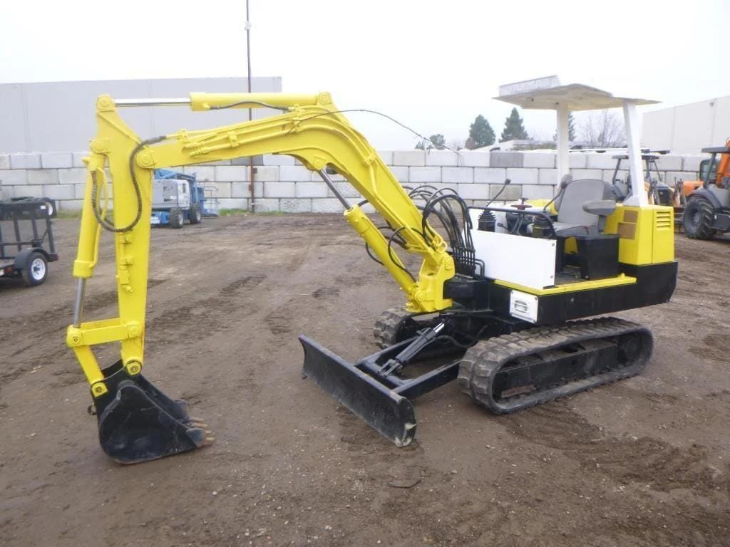 Main image Yanmar YB301-2UZ