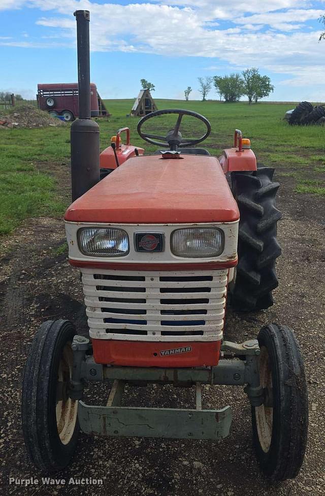 Image of Yanmar YM2210 equipment image 1