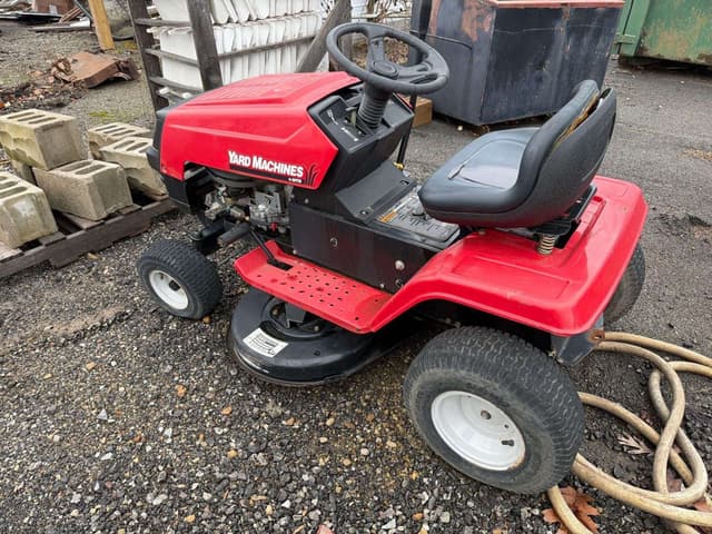 Image of Yard Machines MTD equipment image 2