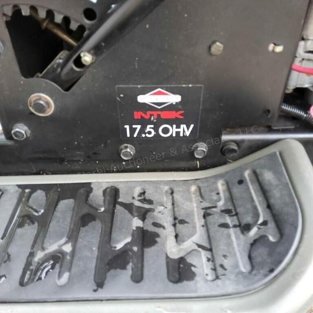 Image of Craftsman LT1000 equipment image 2
