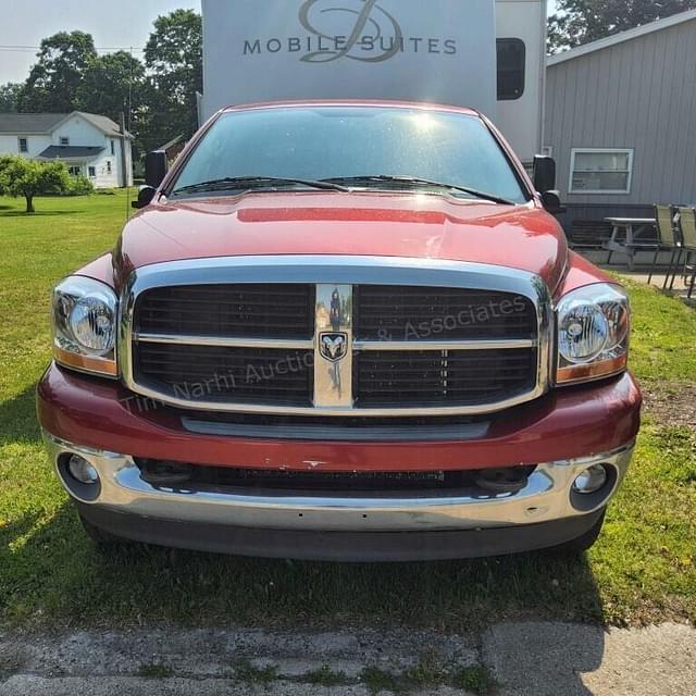 Image of Dodge Ram 2500 equipment image 1