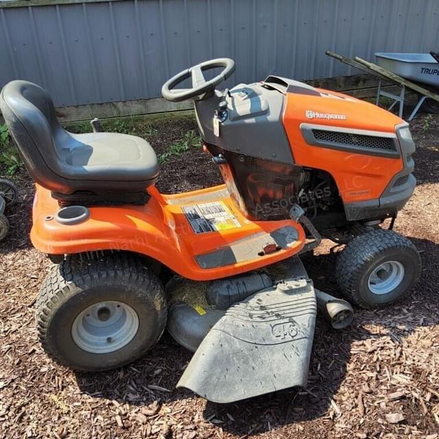 Image of Husqvarna YTH22V46 equipment image 1