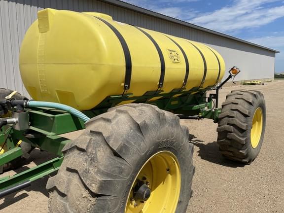 Image of Yetter 1600 equipment image 4