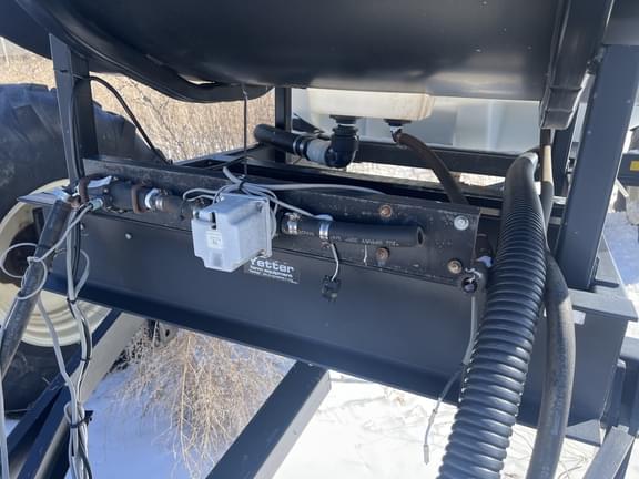 Image of Yetter 1600/400 Dual Tank equipment image 1