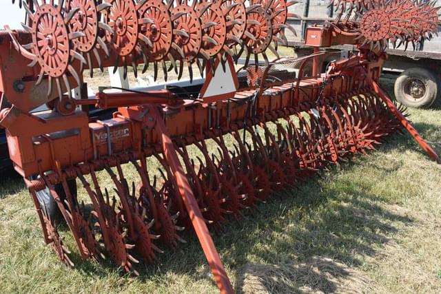 Image of Yetter 3525 equipment image 4