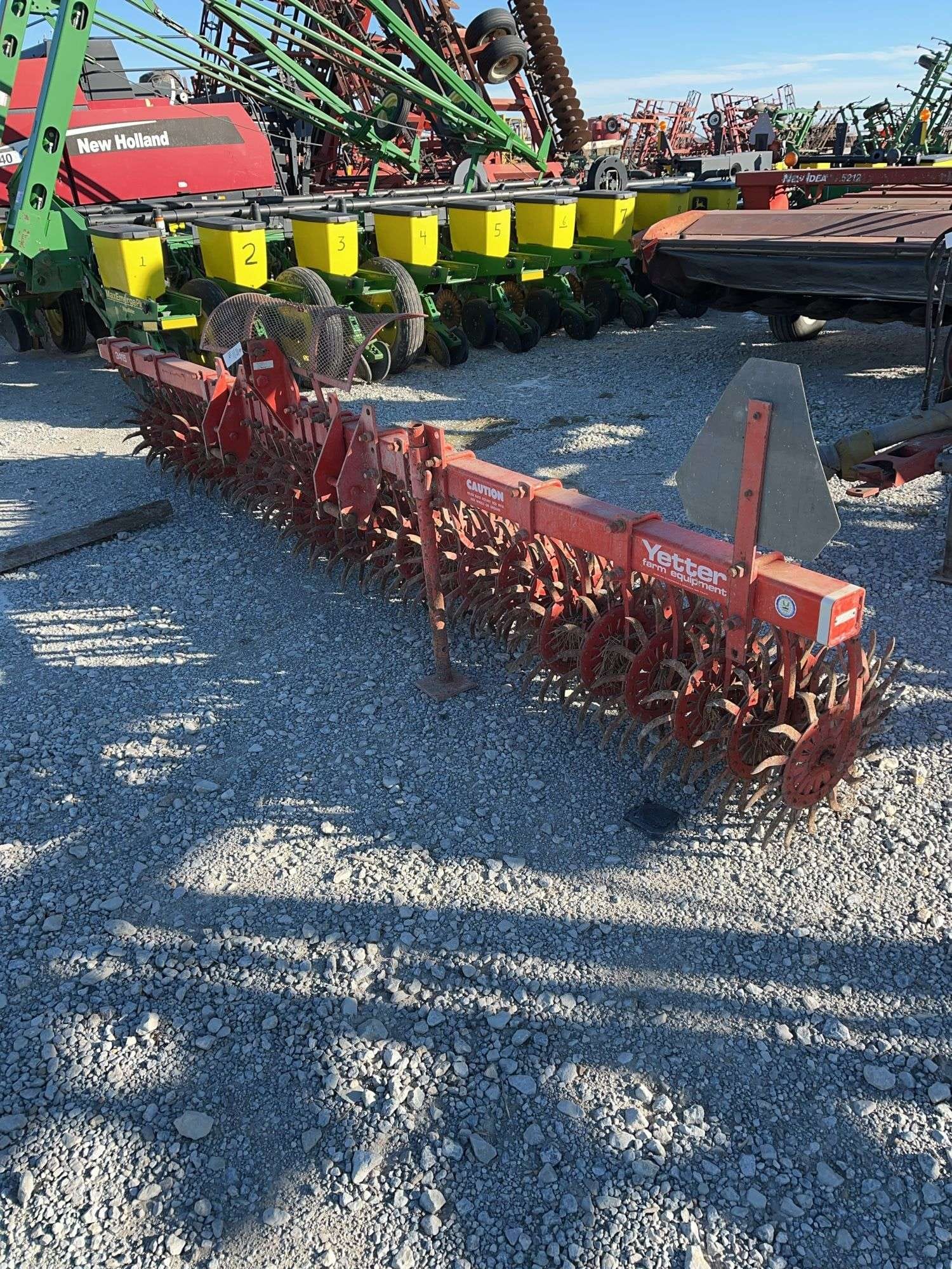 Yetter 3415 Equipment Image0