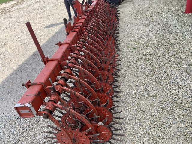 Image of Yetter 3415 equipment image 1