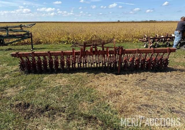Image of Yetter 3415 equipment image 3