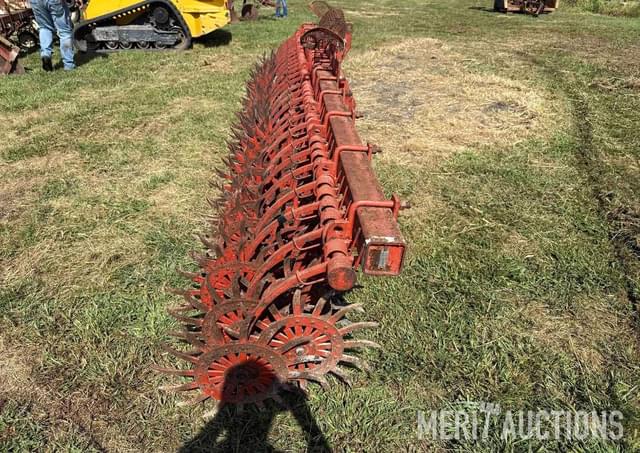 Image of Yetter 3415 equipment image 1