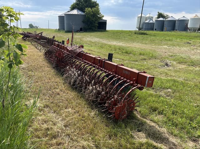Image of Yetter 3421 equipment image 1