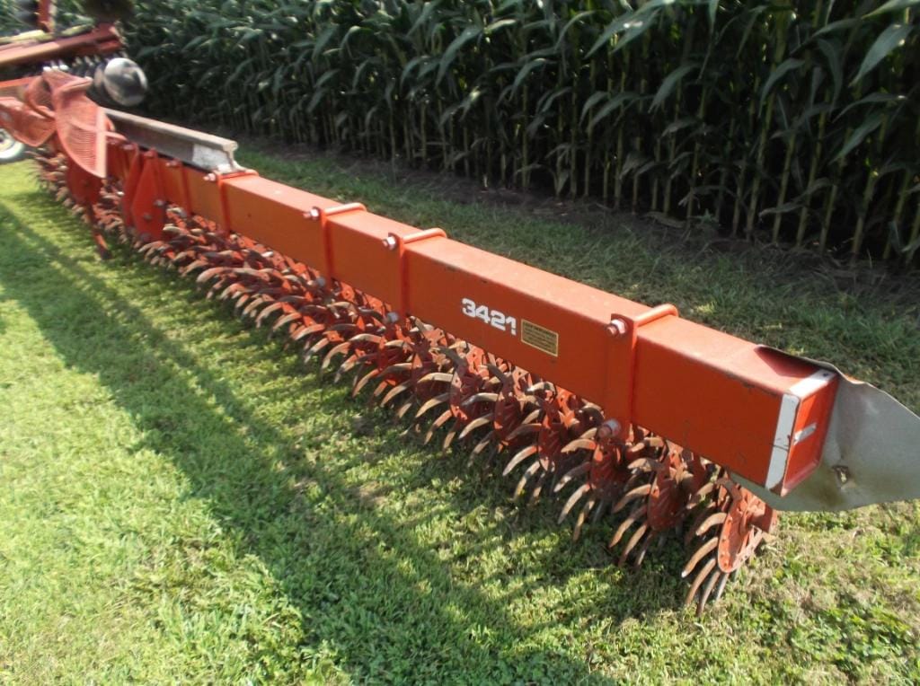 Yetter 3421 Equipment Image0
