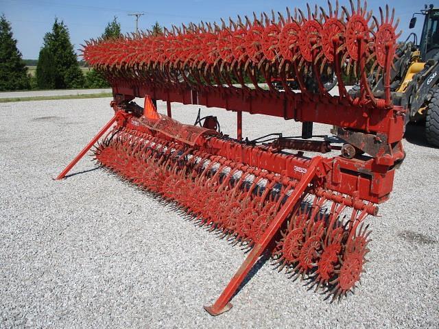 Image of Yetter 3530 equipment image 1