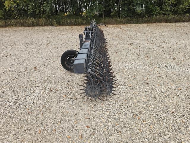 Image of Yetter 3530 equipment image 2