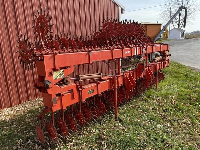 Image of Yetter 3530 equipment image 2