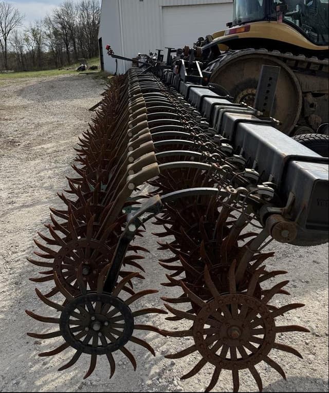 Image of Yetter 3541 equipment image 1