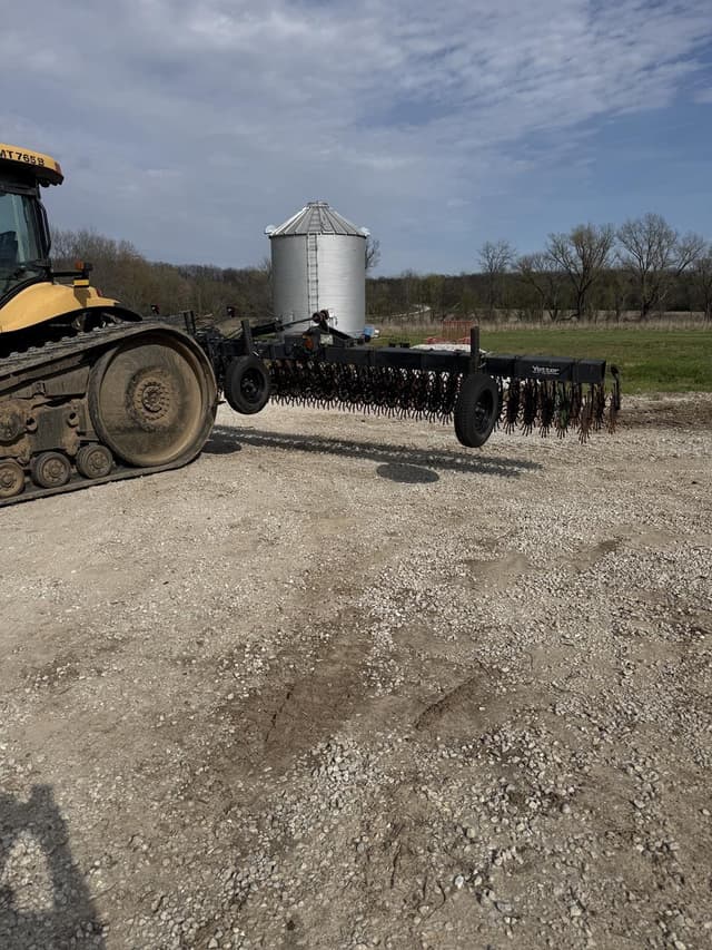 Image of Yetter 3541 equipment image 3