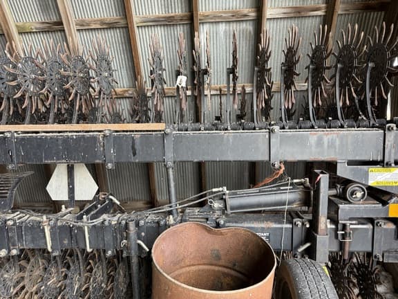 Image of Yetter 3541 equipment image 4