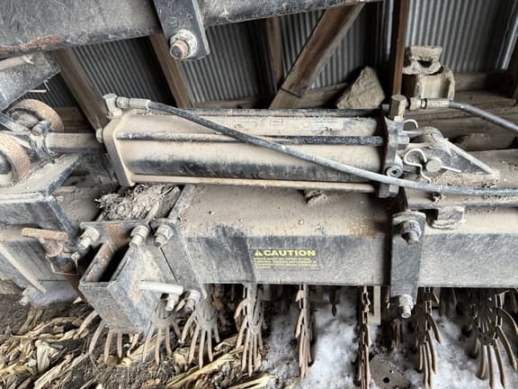 Image of Yetter 3541 equipment image 2